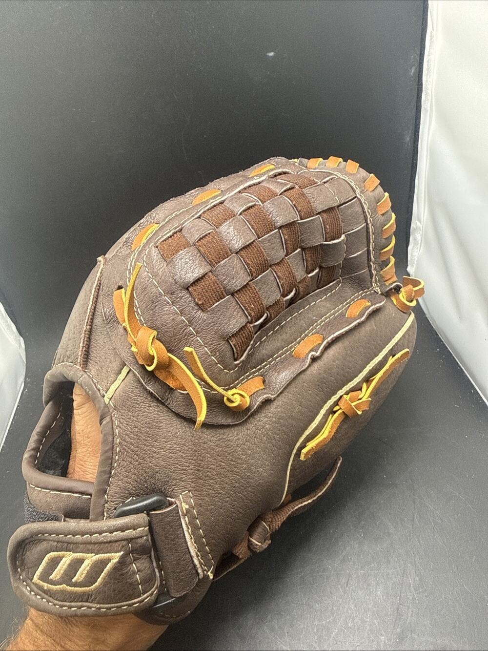 Worth 12" Leather Softball Glove Storm Fastpitch STM120 BRT Right RHT Baseball